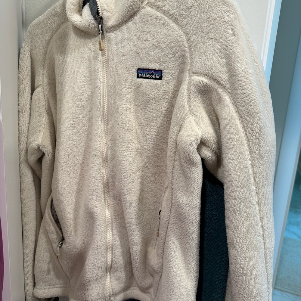 Patagonia Gray and Cream Fleece Jacket